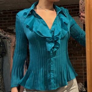 Beautifully made blue vintage blouse